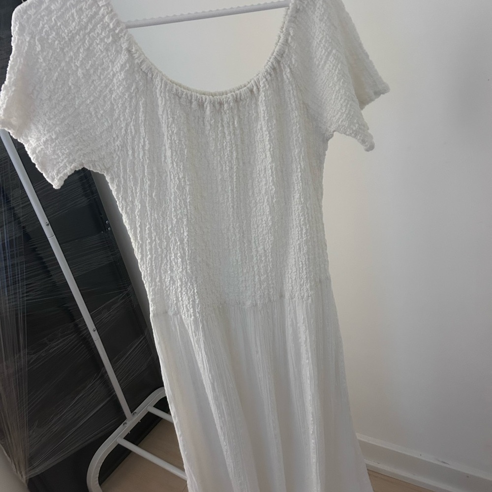 Elegant White Textured Dress